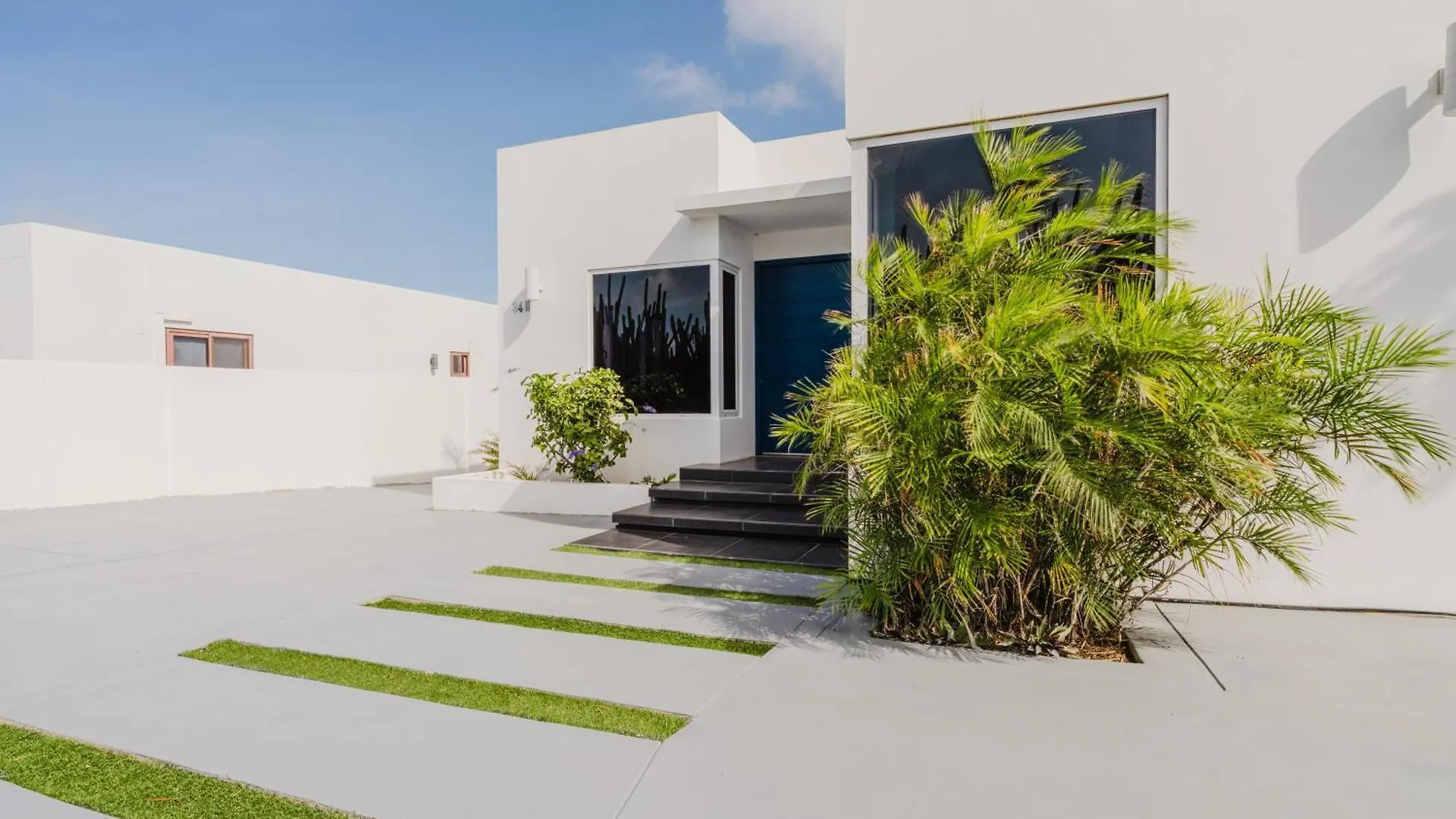 Tropical Family Home With Plunge Pool & Playroom! Santa Cruz Aruba