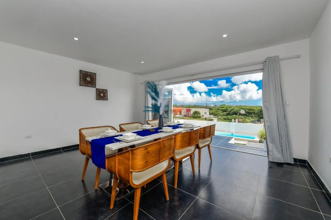 Tropical Family Home With Plunge Pool & Playroom! Santa Cruz Holiday home